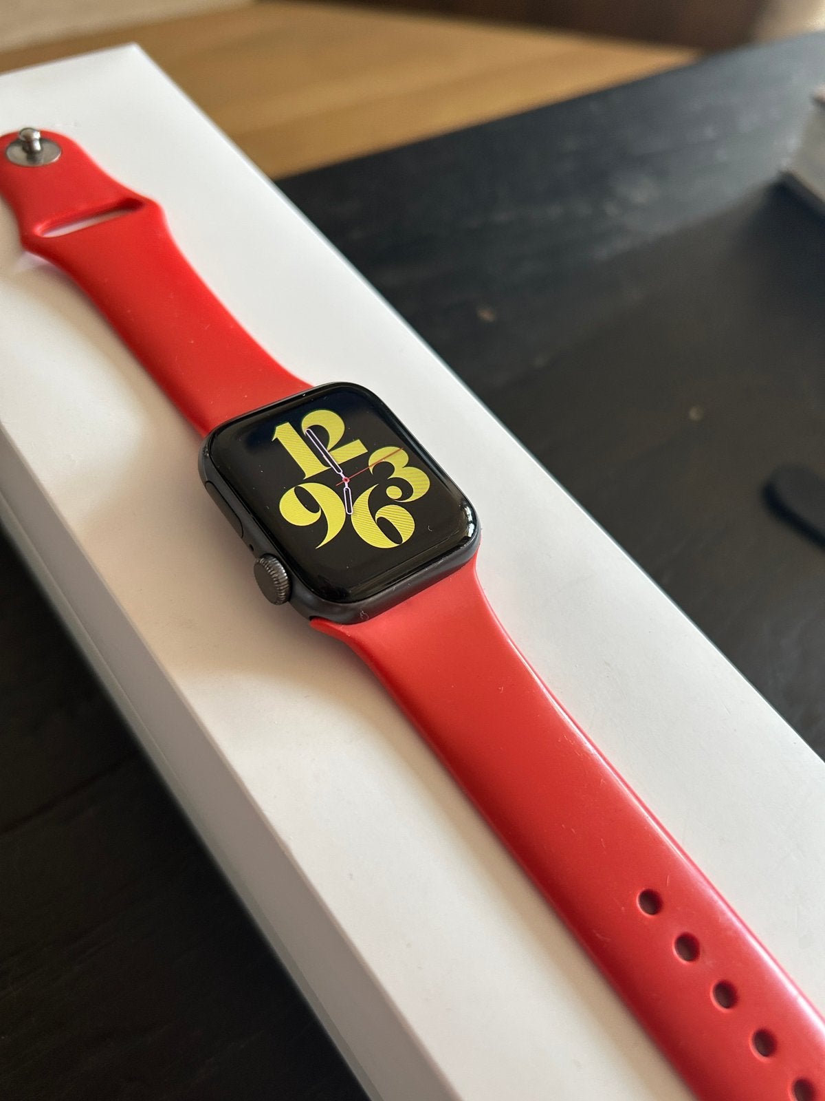 Apple Watch SE 40 mm Aluminium Spacegrey – Zeer nette staat, Ophalen of Verzenden, Zo goed als nieuw, Zwart, Jongen of Meisje