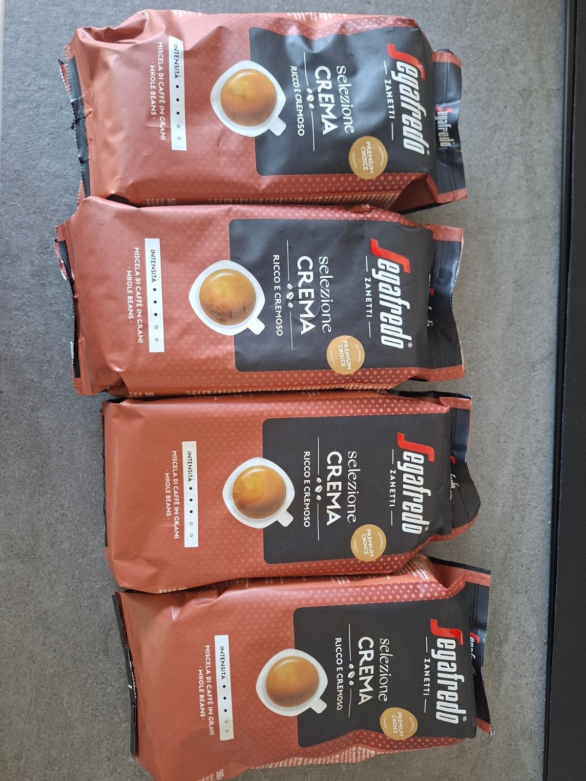 segafredo koffie Selezione Crema, Ophalen