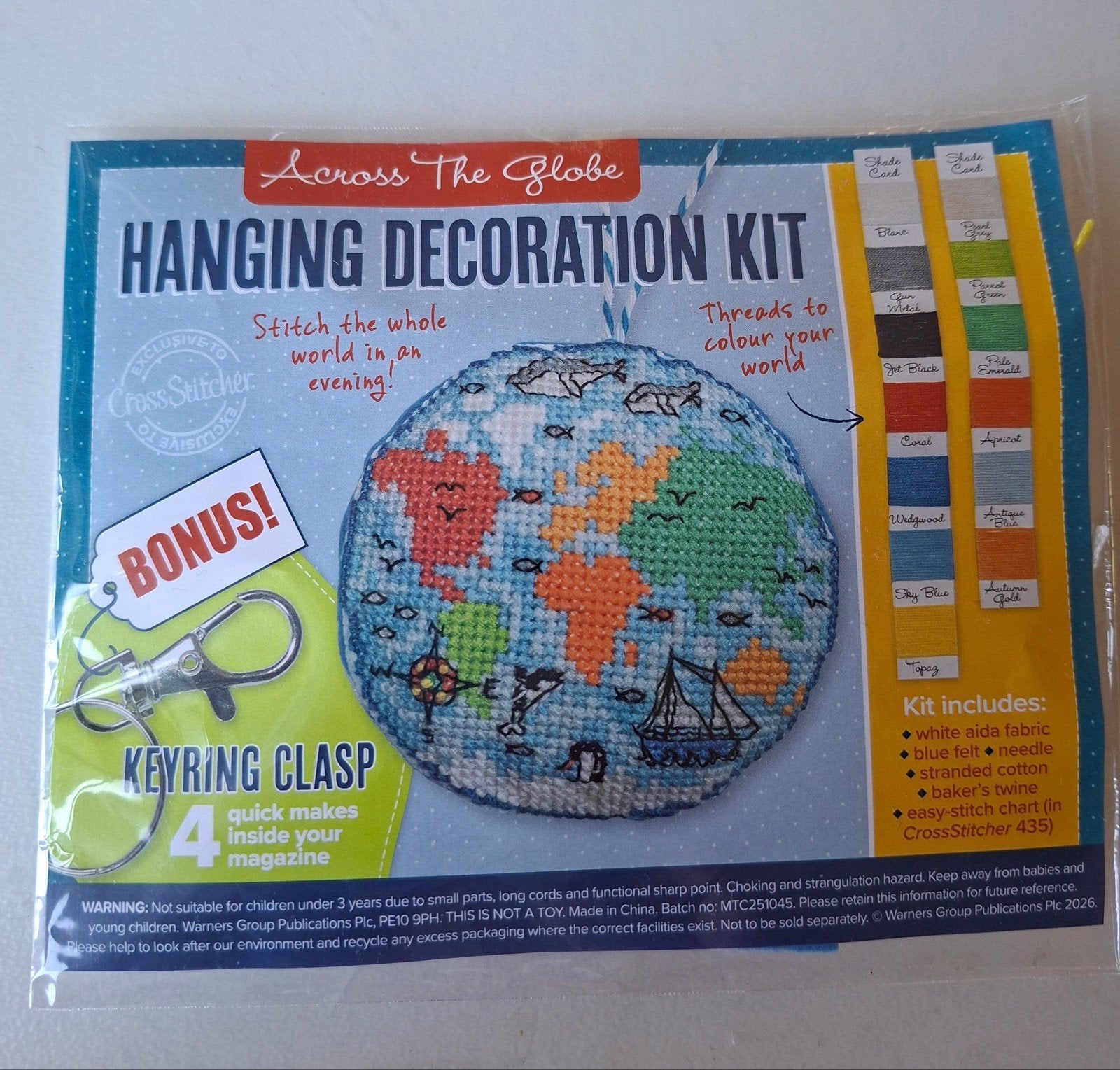 Borduurpakketje wereldbol hangende decoratie, nieuw, Ophalen of Verzenden, Nieuw, Handborduren, Borduurpakket