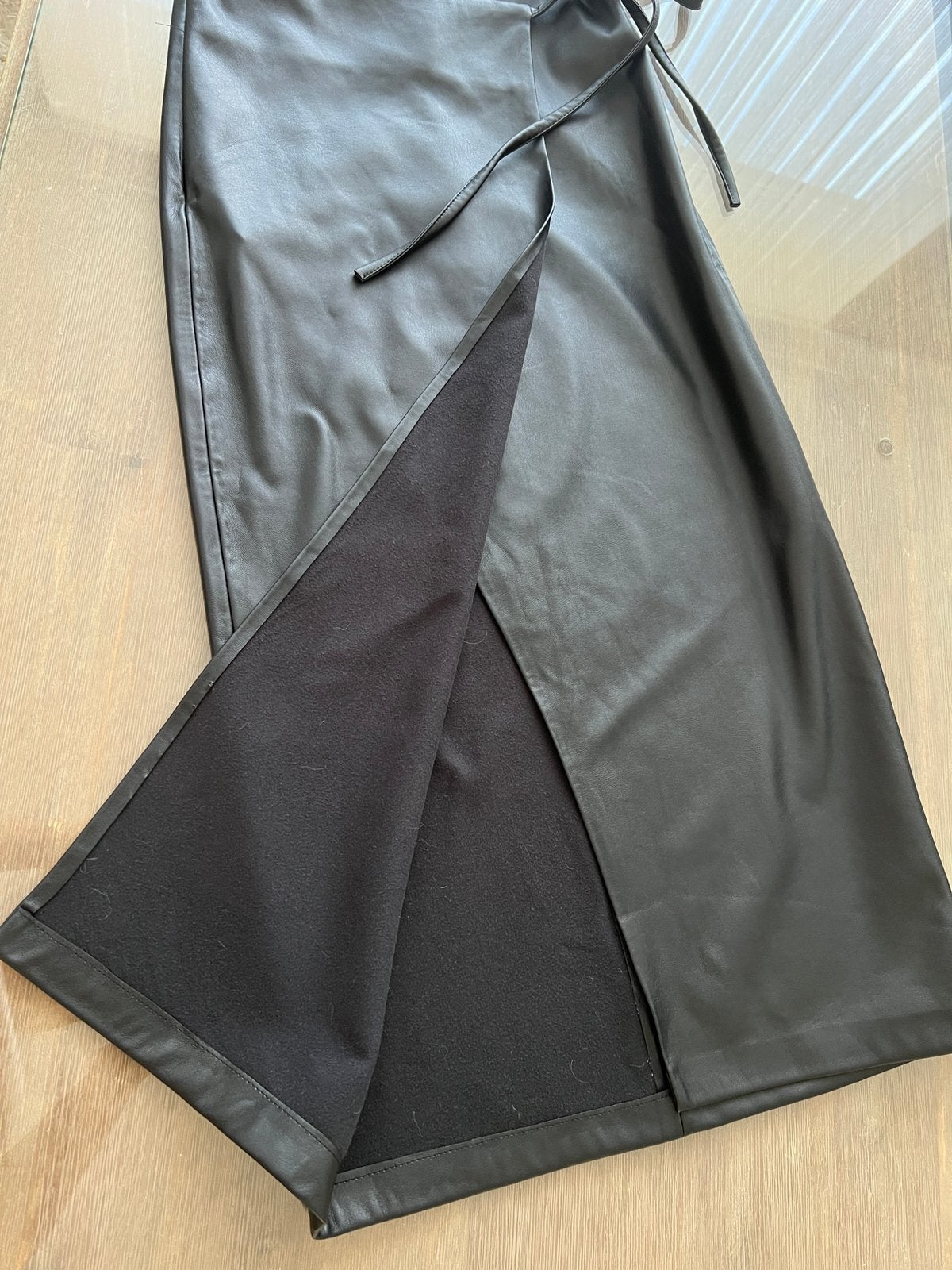 Wikkel rok stradivarius, Zwart, Ophalen of Verzenden, Zo goed als nieuw, Maat 34 (XS) of kleiner