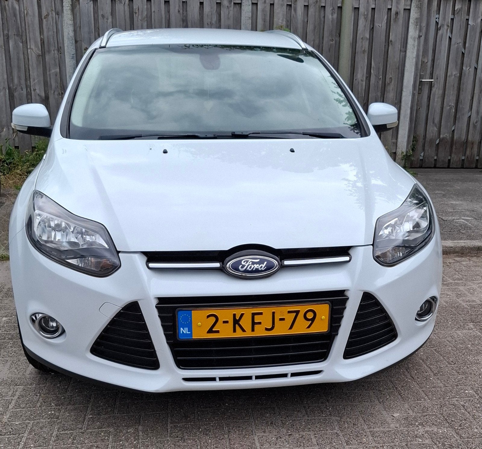 Ford Focus 1.0 Ecoboost 92KW Wagon 2013 Wit, Auto's, Ford, Particulier, Focus, Airbags, Airconditioning, Android Auto, Automatische klimaatregeling