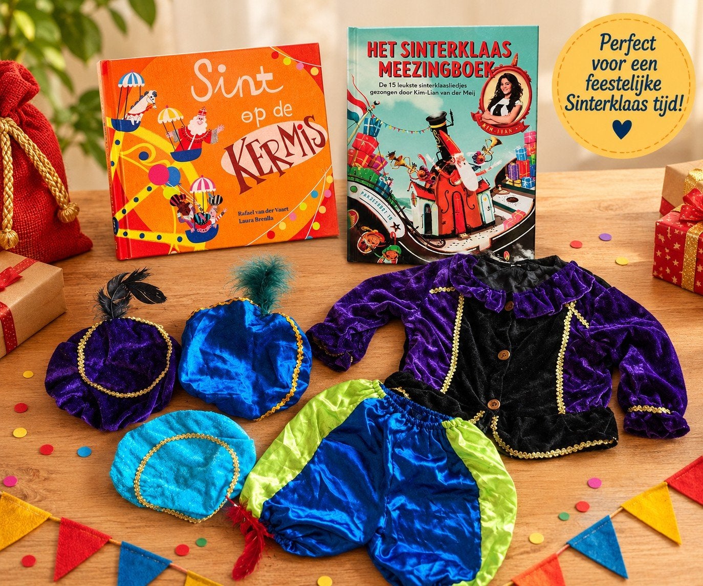 Sinterklaas boeken en pietenpakjes set maat 98 104, Ophalen of Verzenden, Zo goed als nieuw, 104 of kleiner, Jongen of Meisje