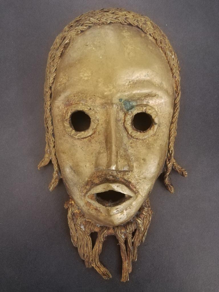 Oud bronzen masker., Antiek en Kunst, Ophalen of Verzenden