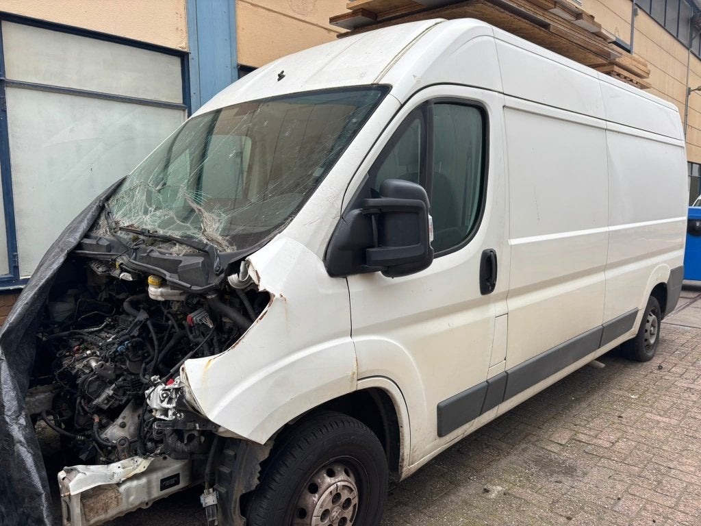 Peugeot Boxer 2.0 96kW 131pk Diesel EURO 6 MOTOR OK!!, Auto's, Peugeot, Voorwielaandrijving, Stof, Wit, Bedrijf