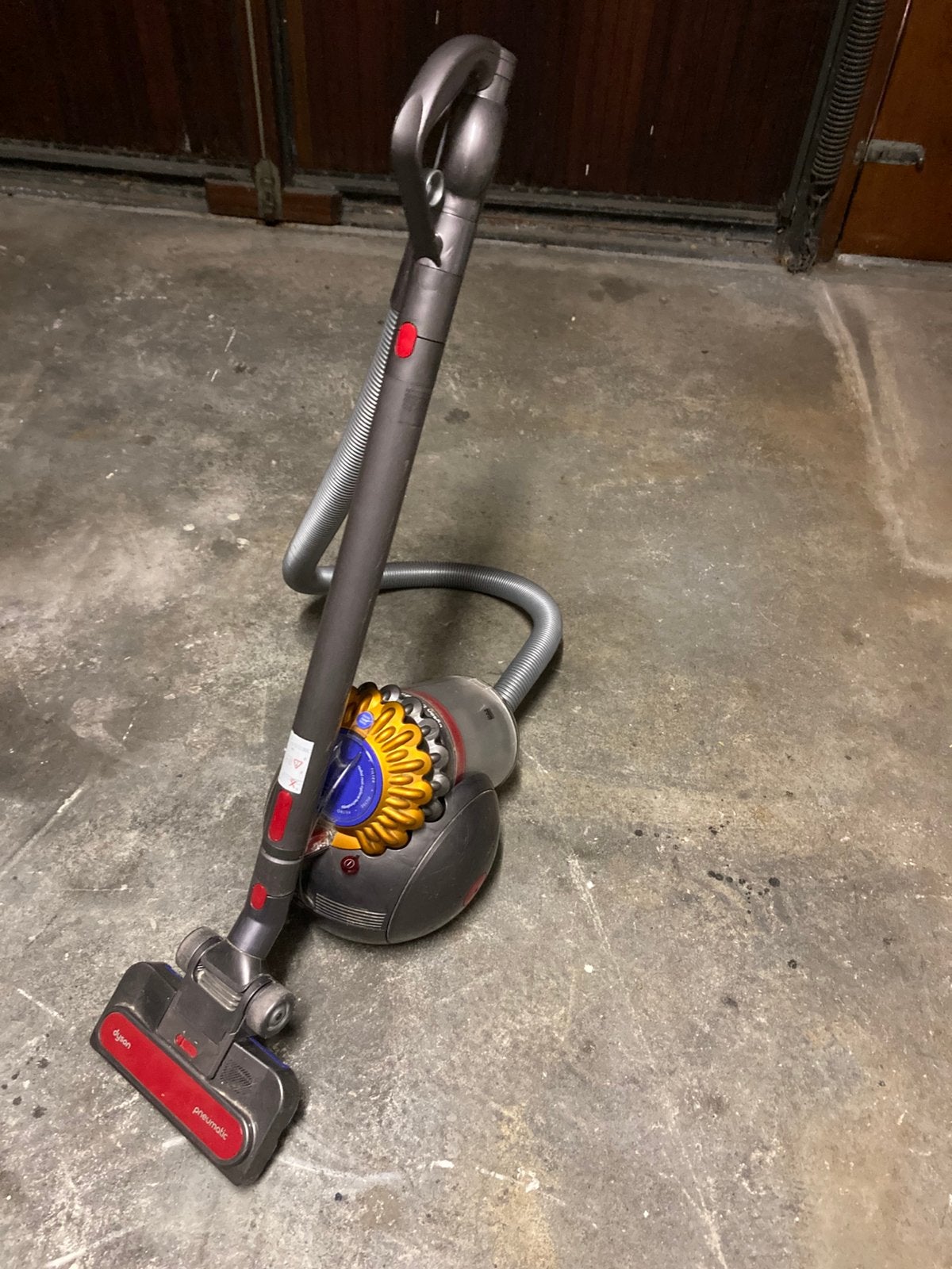 Dyson Stofzuiger..Big Ball Multi Floor 2 ..Pneumatic
