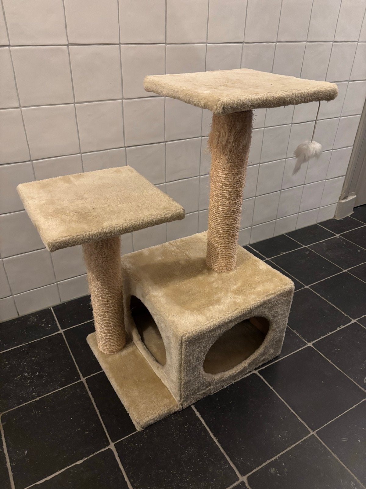 Krabpaal katten crème kleur, Ophalen, Gebruikt