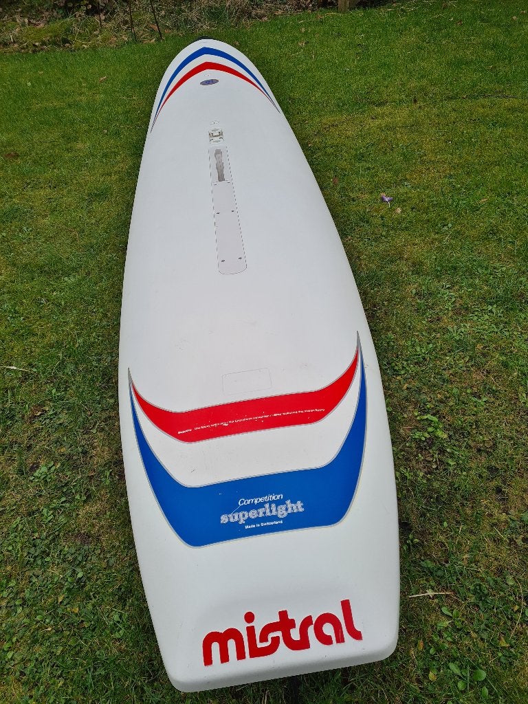 Mistral Competition Superlight, Watersport en Boten, Windsurfen, Ophalen, Mistral, 5 tot 6.5 m², 300 cm of meer