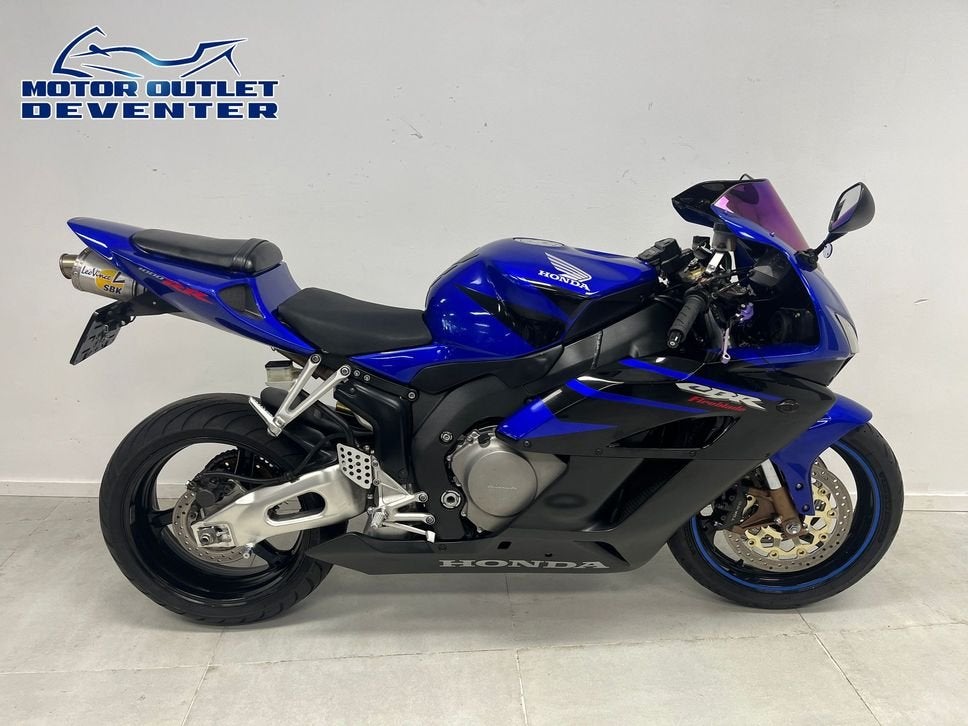HONDA CBR 1000 RR FIREBLADE (bj 2005), HONDA, 4 cilinders, Motorrijbewijs A, Bedrijf