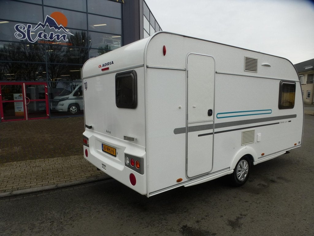 Adria Aviva 442 PH, Caravans en Kamperen, Caravans, Treinzit, 750 - 1000 kg, Adria, 4 tot 5 meter