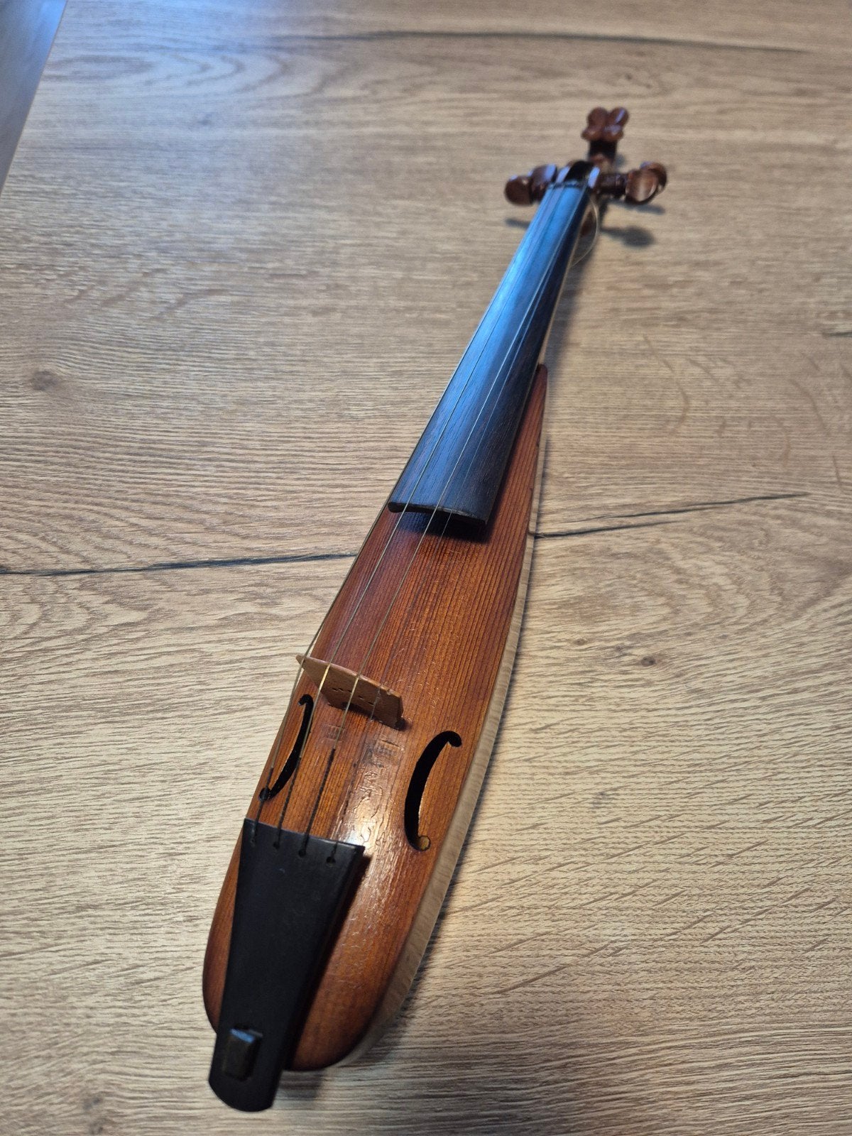 Unieke houten viool, handgemaakt, perfect voor verzamelaars, Ophalen of Verzenden, Zo goed als nieuw, 4/4-viool, Viool