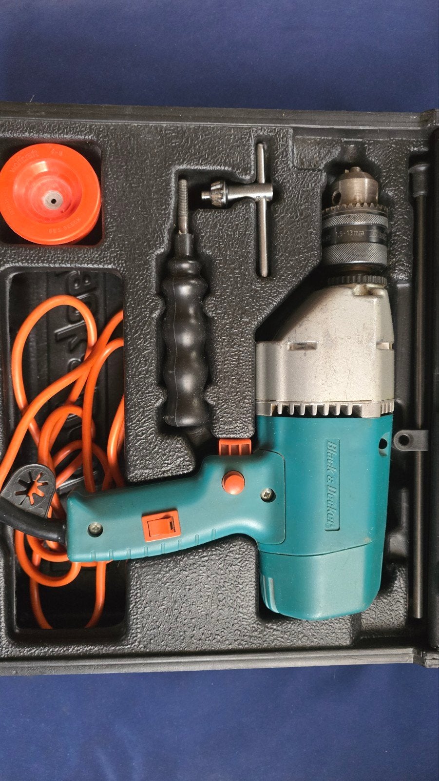 Black & Decker Boormachine met accessoires, Ophalen of Verzenden, Gebruikt, Minder dan 400 watt, Boormachine