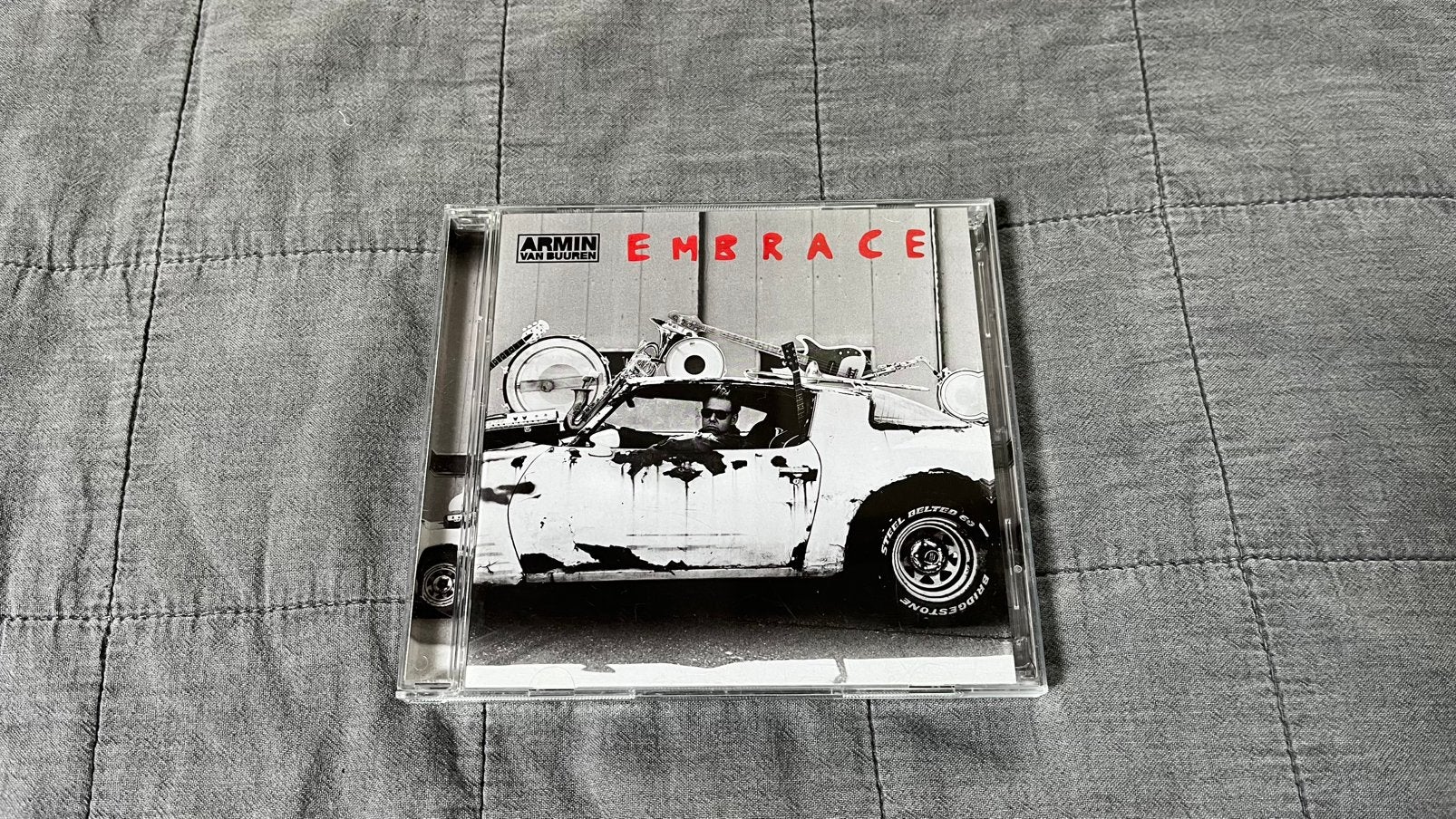 Armin van Buuren - Embrace (2CD Deluxe Edition + Bonus Disc), Ophalen of Verzenden, Zo goed als nieuw
