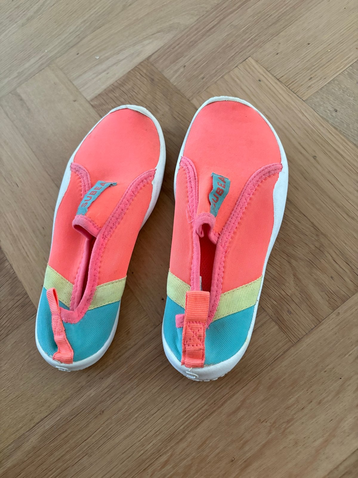 Waterschoenen maat 32-33, Kinderen en Baby's, Kinderkleding | Schoenen en Sokken, Ophalen