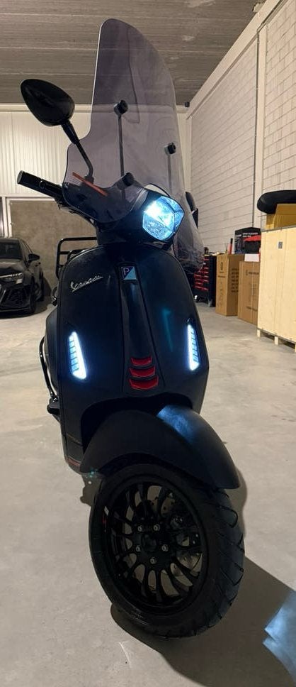 Vespa Sprint S E5 Notte i-get 2023 Blauw kenteken, Nieuw, Ophalen of Verzenden, Maximaal 25 km/u