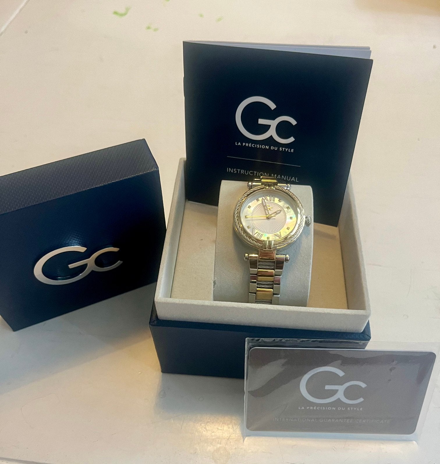 Guess Collection Cable Chic dameshorloge, Ophalen of Verzenden, Zo goed als nieuw, Polshorloge, Guess