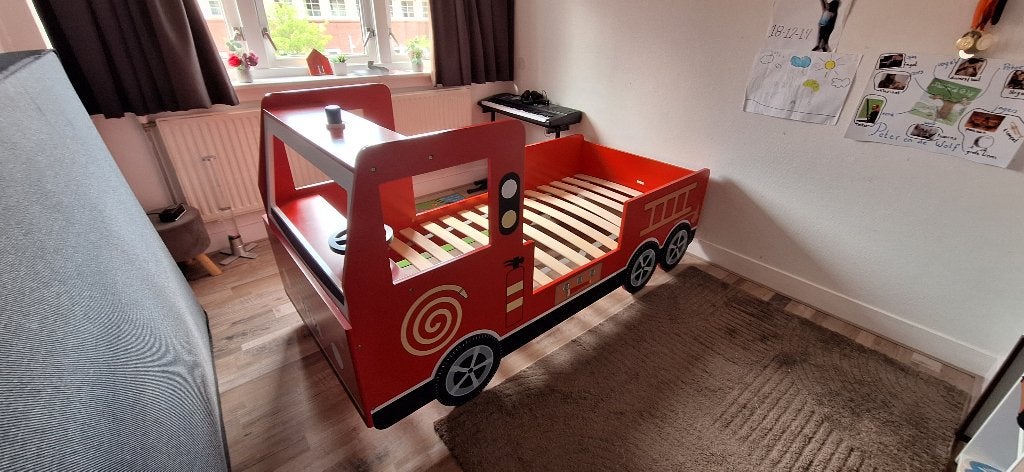 Leuke brandweer bed!, Kinderen en Baby's, Ophalen, 85 tot 100 cm, Gebruikt, Lattenbodem