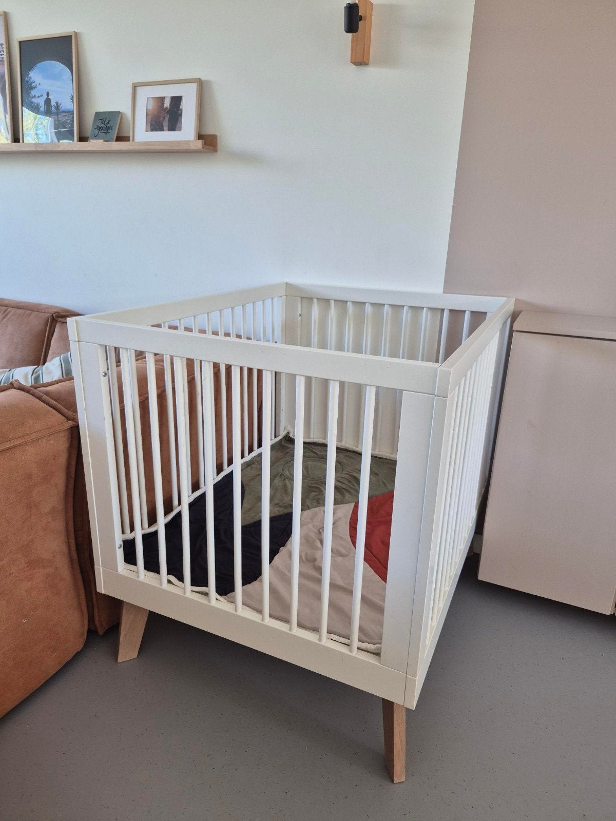 Kidsmill box sixties eiken wit met matras - Verstelbare Hoog, Ophalen, Gebruikt, Rechthoekig, In hoogte verstelbaar