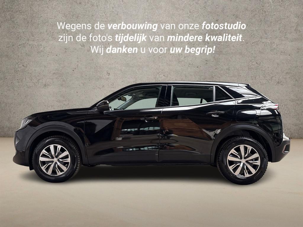 Peugeot 2008 1.2 PureTech Sport (APPLE CARPLAY, NAVIGATIE, L, 12 maanden, Gebruikt, 1199 cc, Zwart