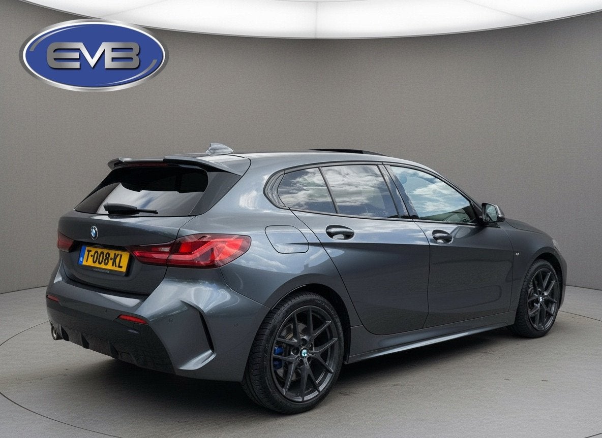 BMW 1-serie 118i M-sport pakket, panoramadak, achteruitrijca, Auto's, BMW, Gebruikt, Automatische klimaatregeling, Leder, Bedrijf