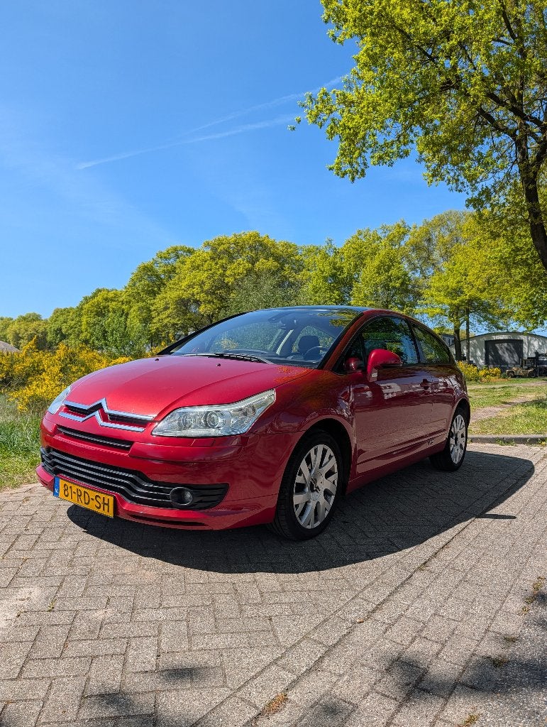 Citroën C4 2.0 16V Coupe 2005 Rood, 1254 kg, 136 pk, Zwart, 4 cilinders