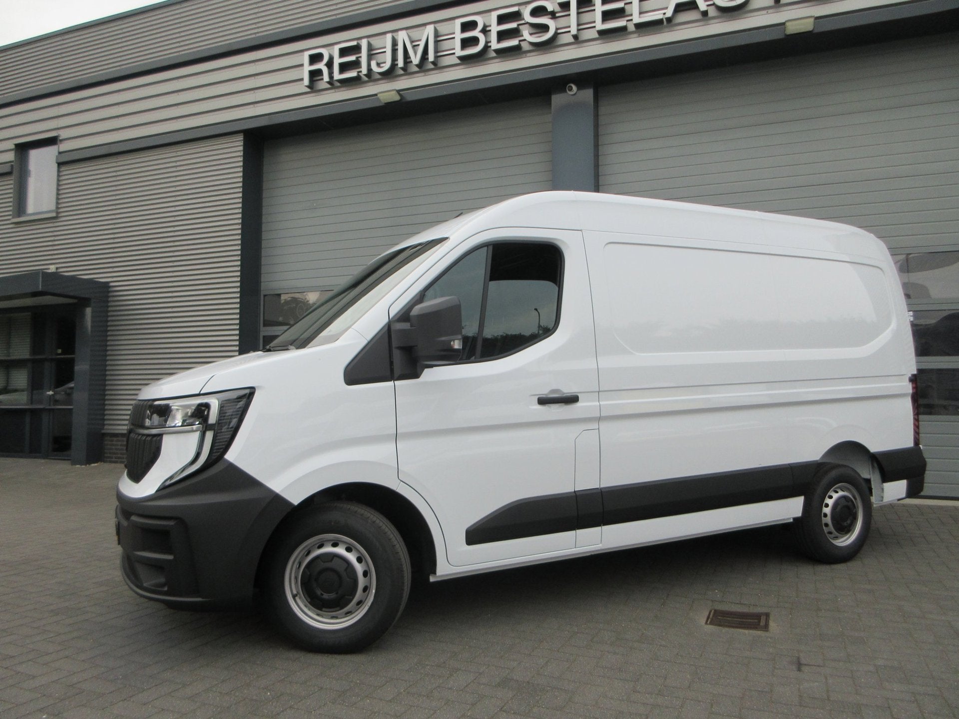 Renault MASTER E-TECH T35 L2H2, Extra Long Range 87 kWh, Cam, Gebruikt, 143 pk, Renault, 2450 kg