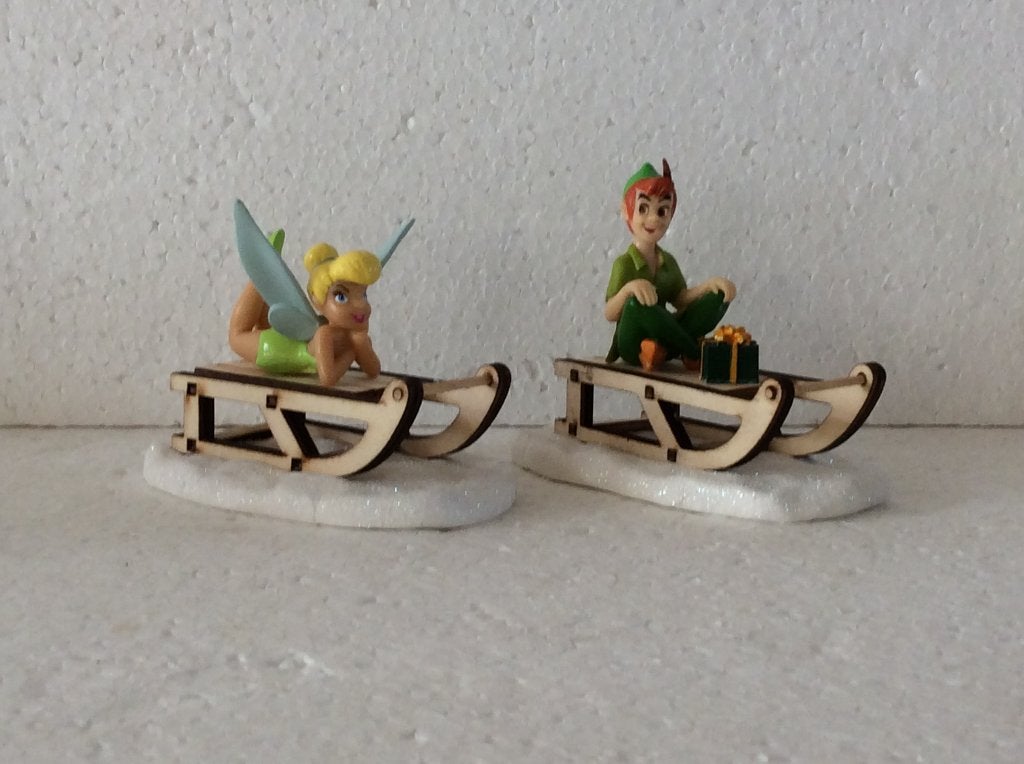Disney Peter Pan - tinkerbell -beeldjes - kerstdorp, Ophalen of Verzenden, Peter Pan of Pinokkio, Zo goed als nieuw, Beeldje of Figuurtje