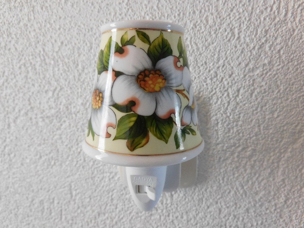 Porseleinen plug in nachtlampje, stopcontact lampje met witt, Huis en Inrichting, Lampen | Wandlampen, Keramiek, Nieuw, Ophalen of Verzenden