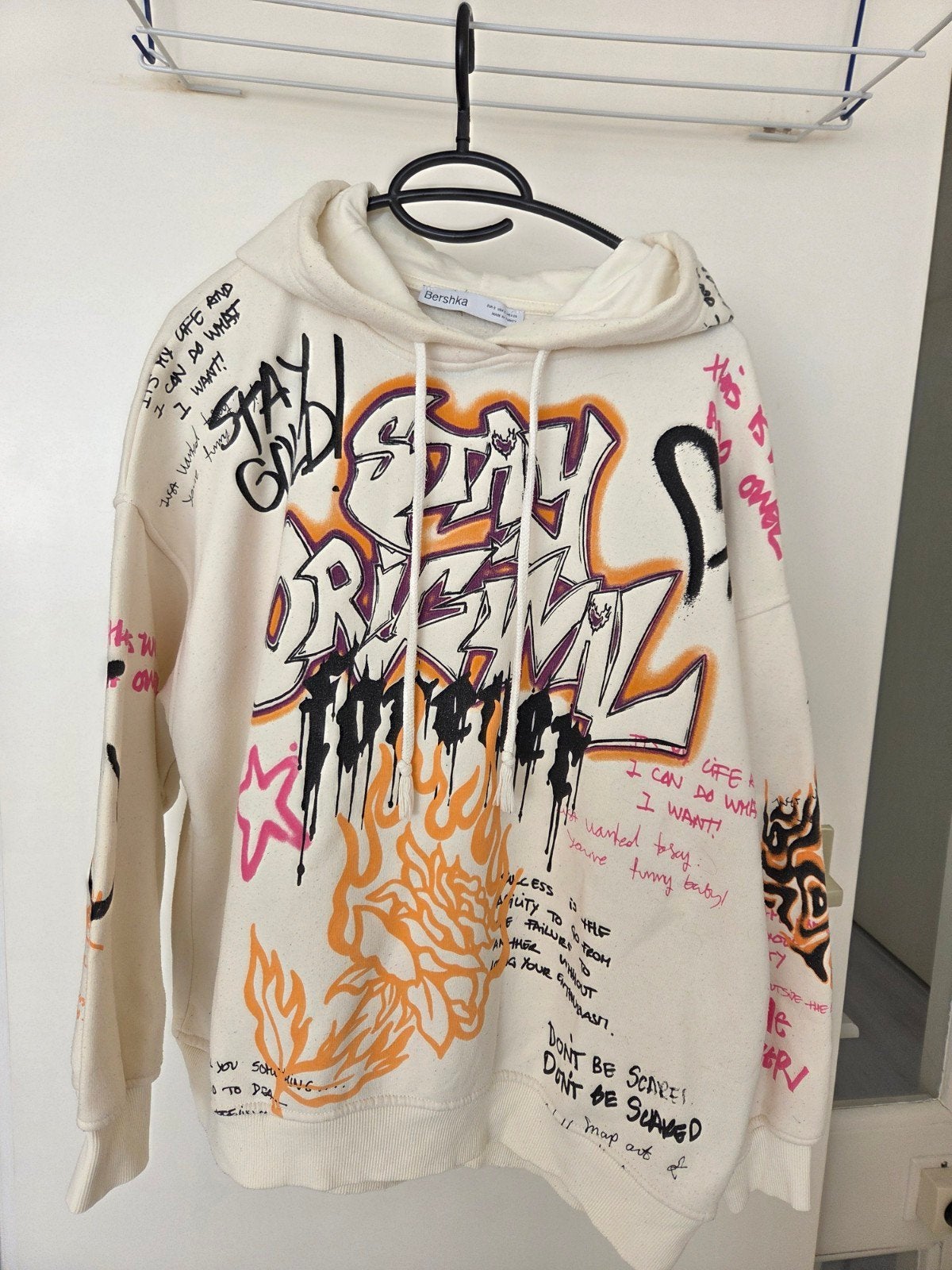 Hoodie - maat S, Kleding | Dames, Ophalen, Meerkleurig, Bershka, Zo goed als nieuw