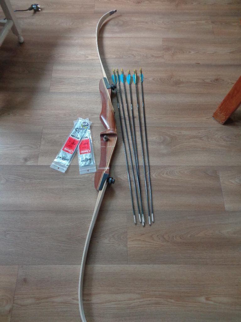 Pijl en Boog Sam Wha Archery recurve 6 Pijlen 2x Nieuwe Pees, Sport en Fitness, Handboogschieten, Ophalen, Zo goed als nieuw, Recurveboog