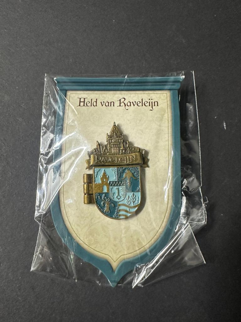 Efteling pin Raveleijn, Ophalen of Verzenden, Zo goed als nieuw, Button of Speldje