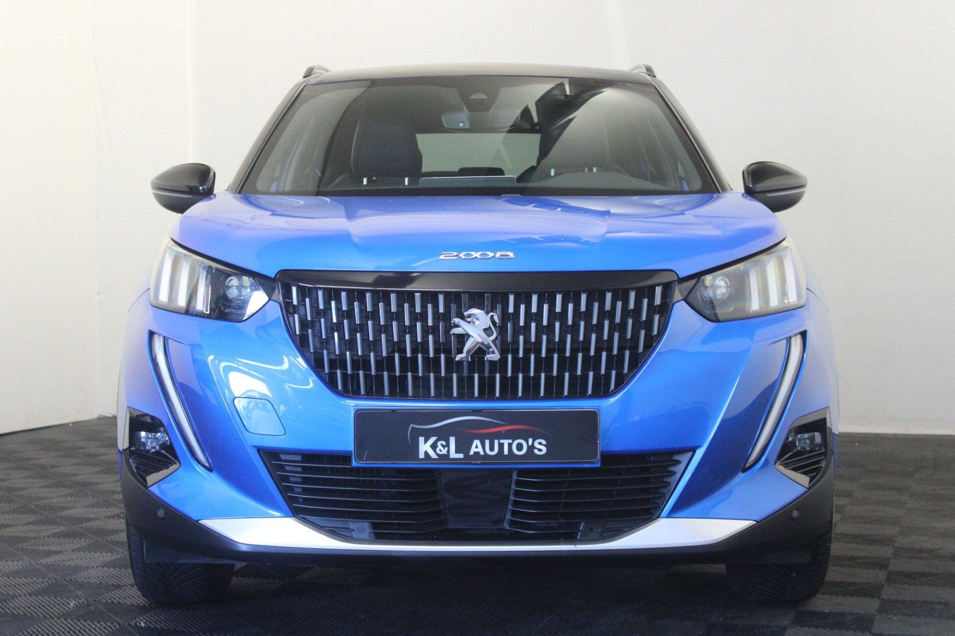 Peugeot 2008 1.2 PureTech GT (bj 2021), Auto's, Voorwielaandrijving, Gebruikt, Zwart, 1199 cc
