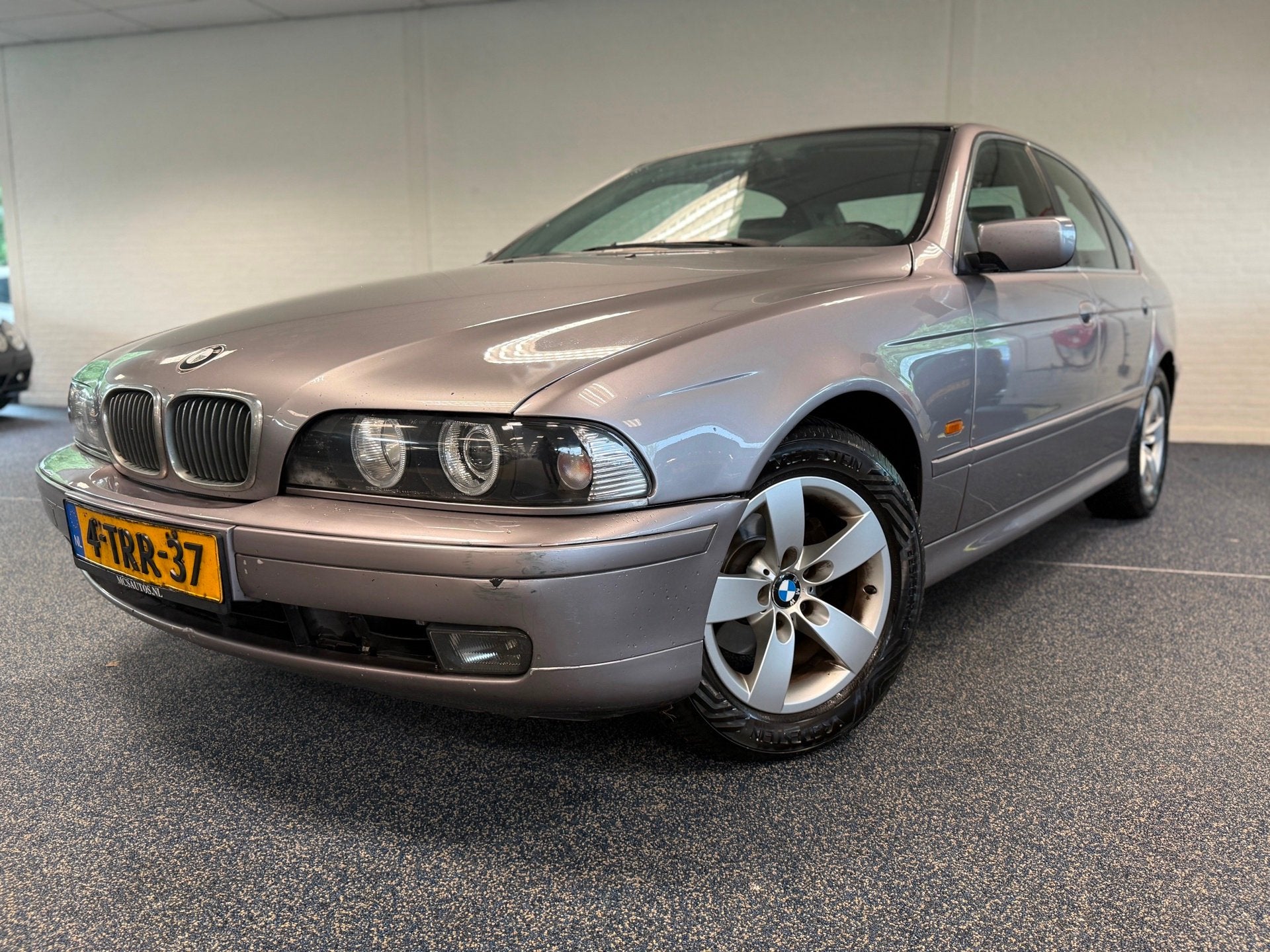 BMW 5-serie 530d | Automaat | LMV | Cruise |, Auto's, BMW, Gebruikt, 2000 kg, Diesel, Metallic lak