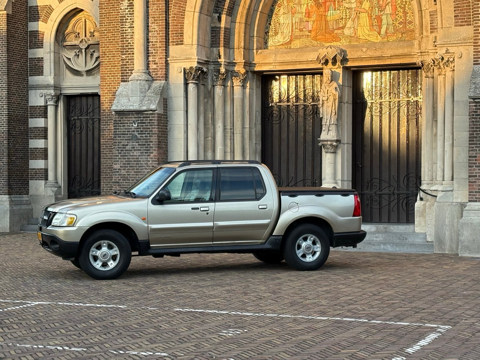 Ford 2001 Bruin, Auto's, Automaat, Overige kleuren, 4000 cc, 2020 kg