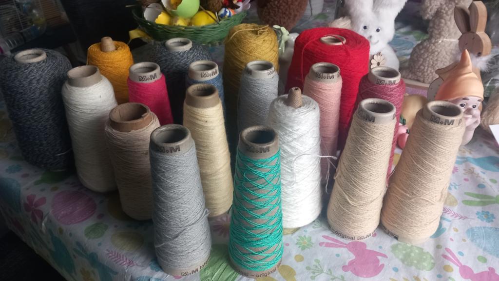 Garen kleuren 18.. gratis., Ophalen, Wol, 200 cm of meer, 120 cm of meer