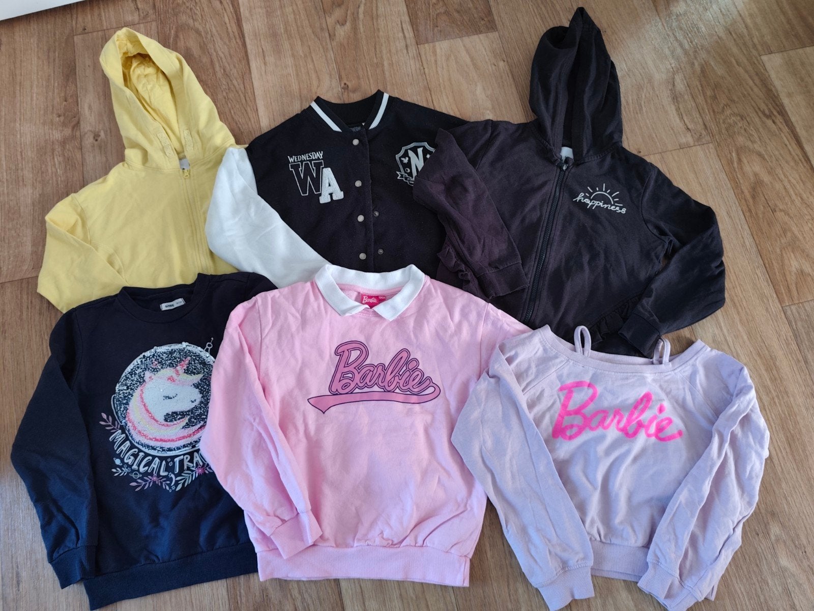 Kledingpakket voor meisjes maat 134, Ophalen, Zo goed als nieuw