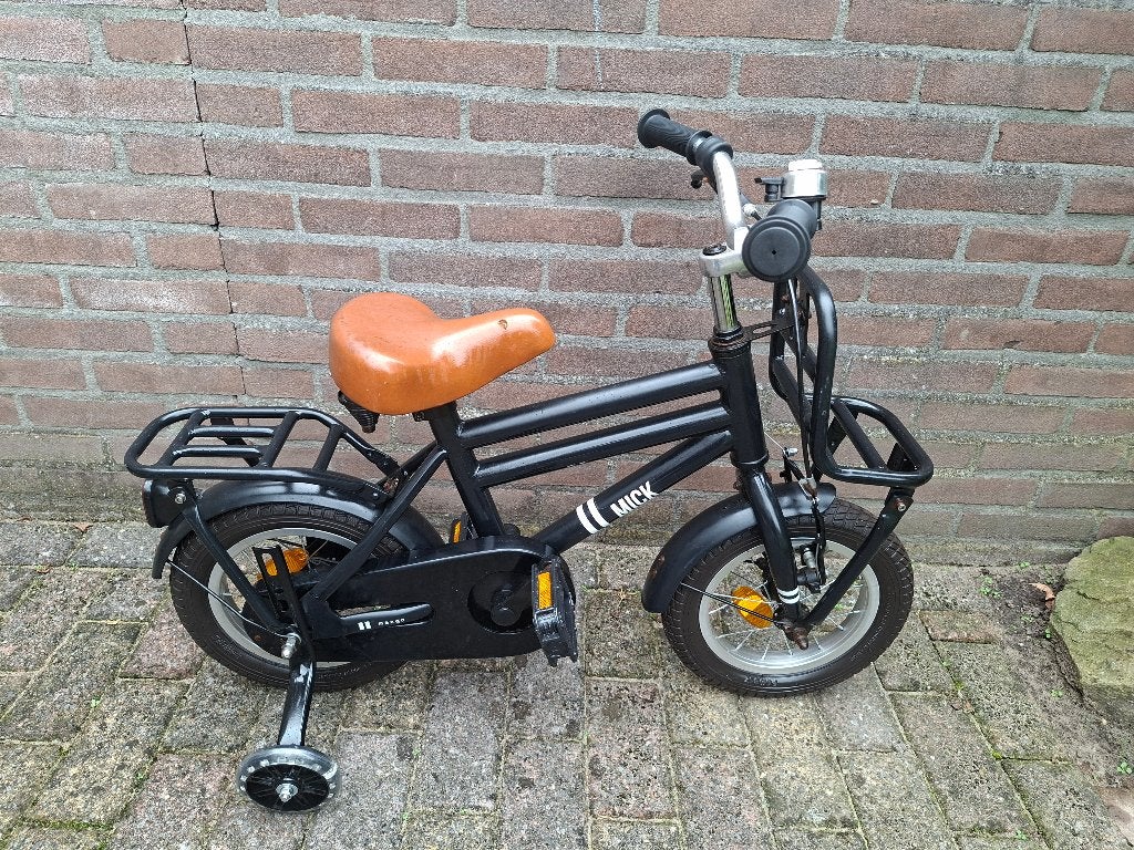 Kinderfietsje 12 inch ., Terugtraprem, Zijwieltjes, Gebruikt, Ophalen of Verzenden