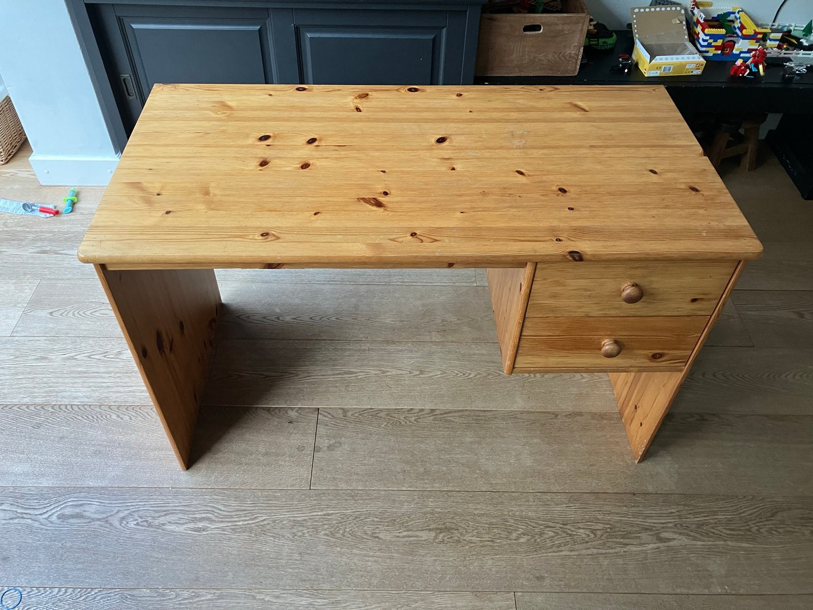 Grenen houten bureau met lades - Zo goed als nieuw, Huis en Inrichting, Kinderbureau, Bruin, Ophalen of Verzenden, Zo goed als nieuw