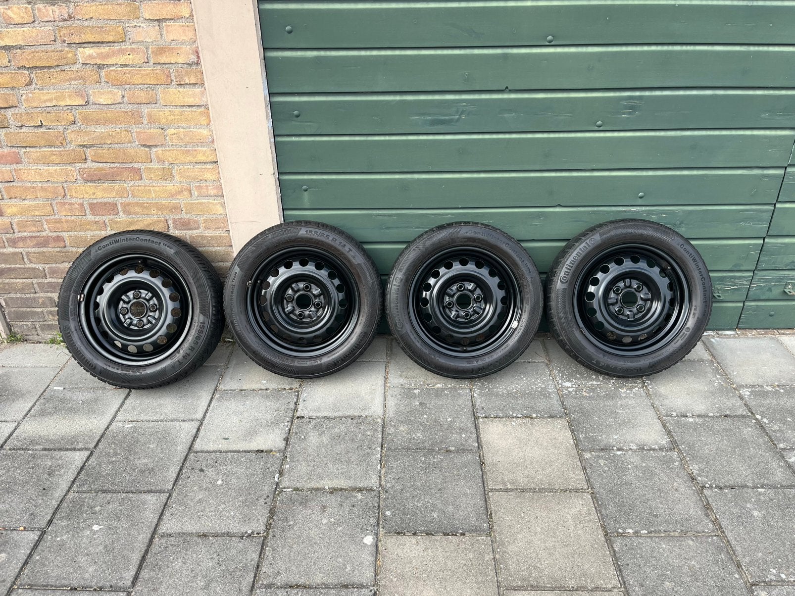 4x Continental 155/65 R14 Winterbanden TS 850, Ophalen, 14 inch, 155 mm, Banden en Velgen