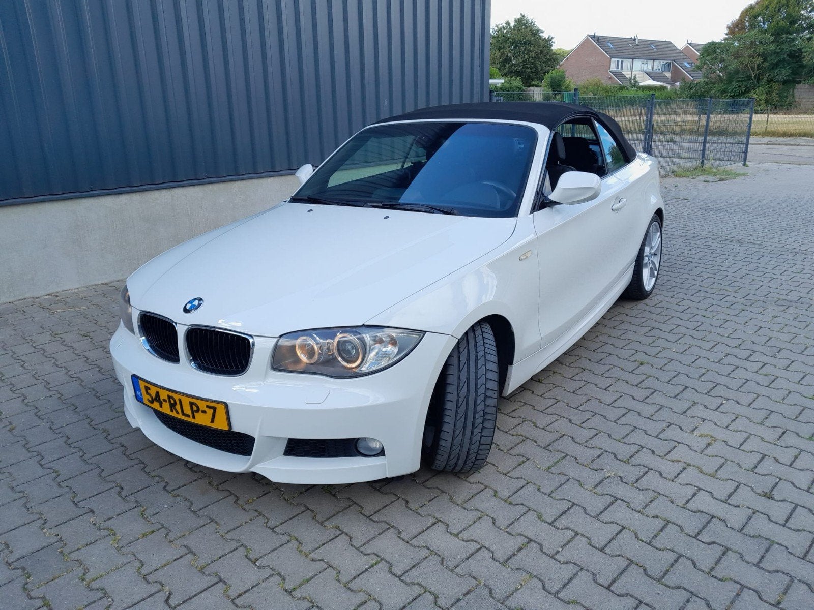 BMW 1-Serie 2.0 118I Cabrio 2011 Wit, Auto's, BMW, 15 km/l, 1995 cc, Zwart, Cabriolet
