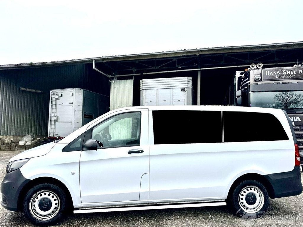Mercedes-Benz Vito Tourer 110 CDI 102pk extra lang 9 Pers -, Wit, Mercedes-Benz, 1750 cc, MPV