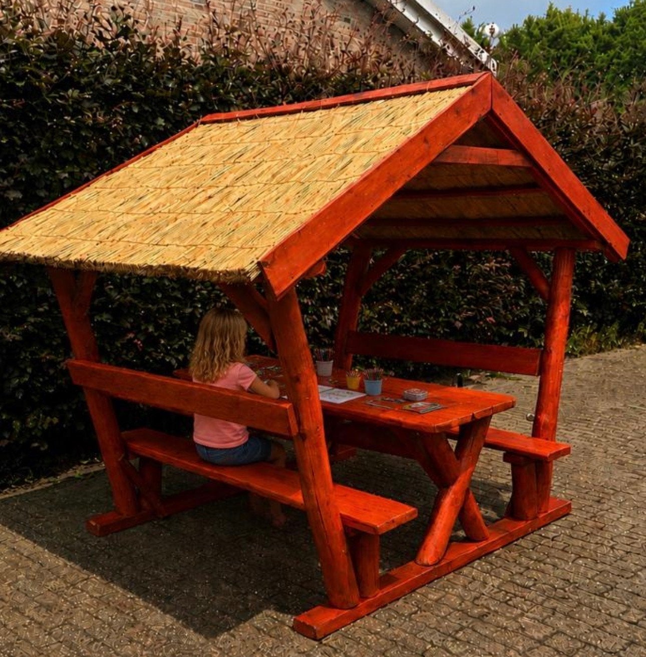 Gezellige picknicktafel / tuintafel met rieten dak, Ophalen of Verzenden, Nieuw, Vierkant, Hout