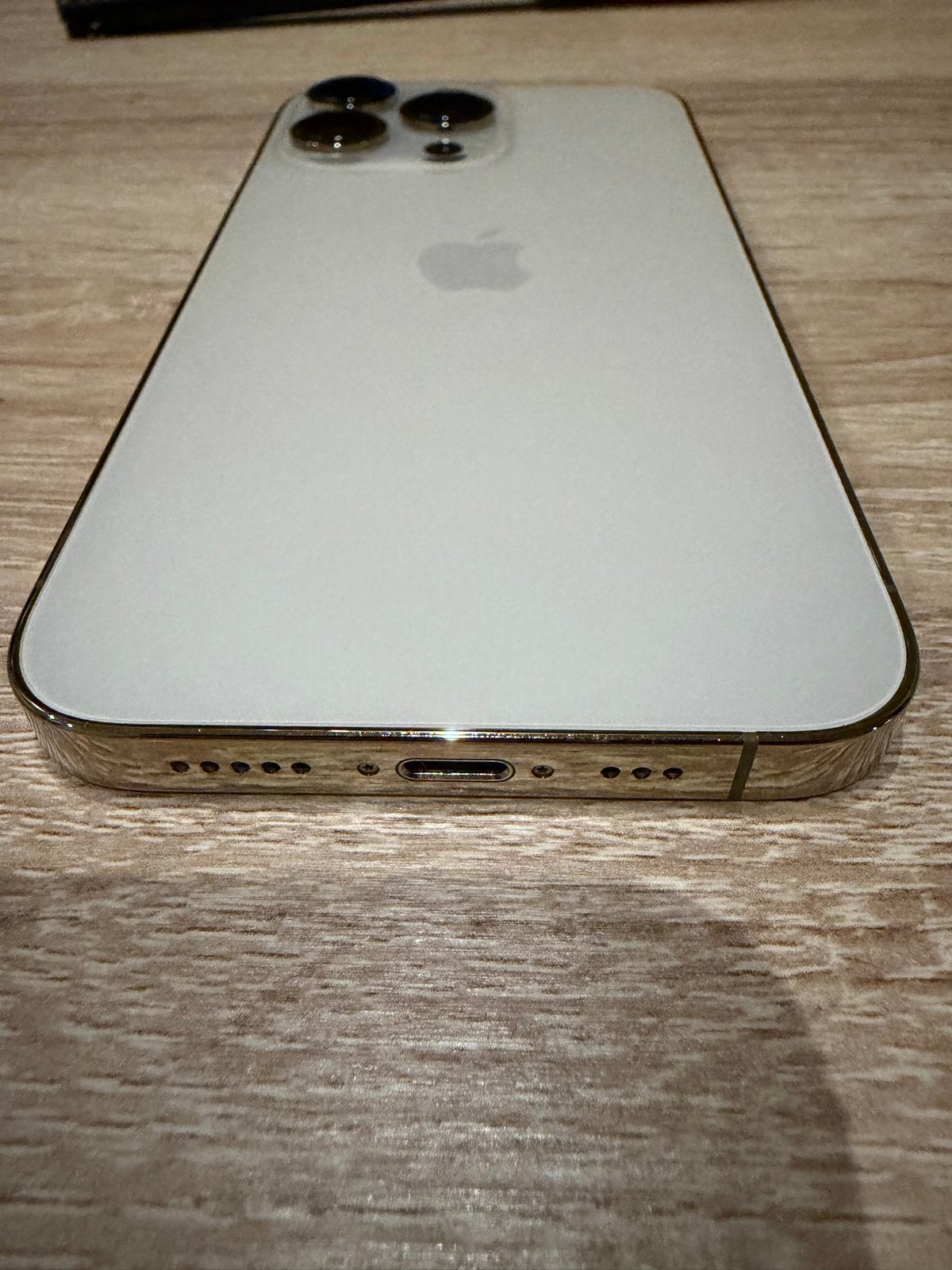 Foto 4 van iPhone 13 Pro Goud 128GB