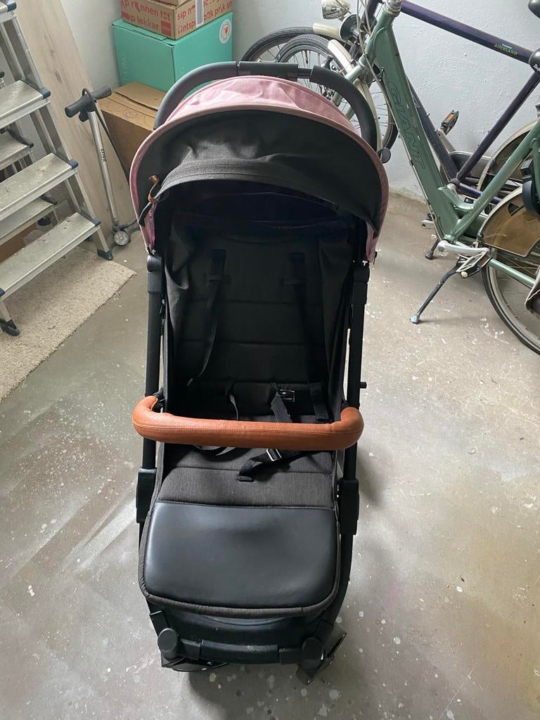 Compacte en lichte kinderwagen, roze/zwart, Ophalen of Verzenden, Gebruikt, Overige merken, Verstelbare rugleuning