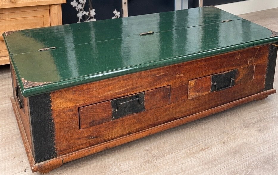 Antieke houten kist/salontafel met groen blad, Antiek en Kunst, Ophalen
