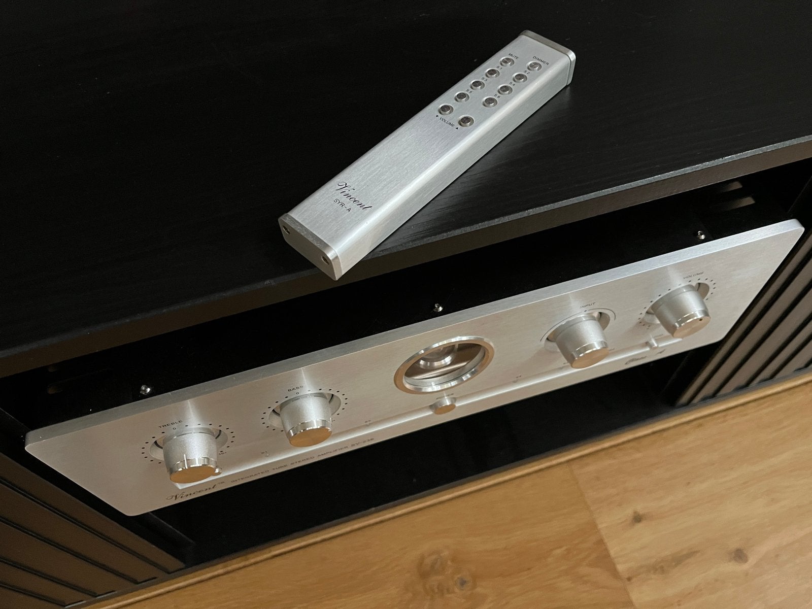 Vincent SV 236 versterker, Audio, Tv en Foto, Versterkers en Receivers, 120 watt of meer, Overige merken, Ophalen