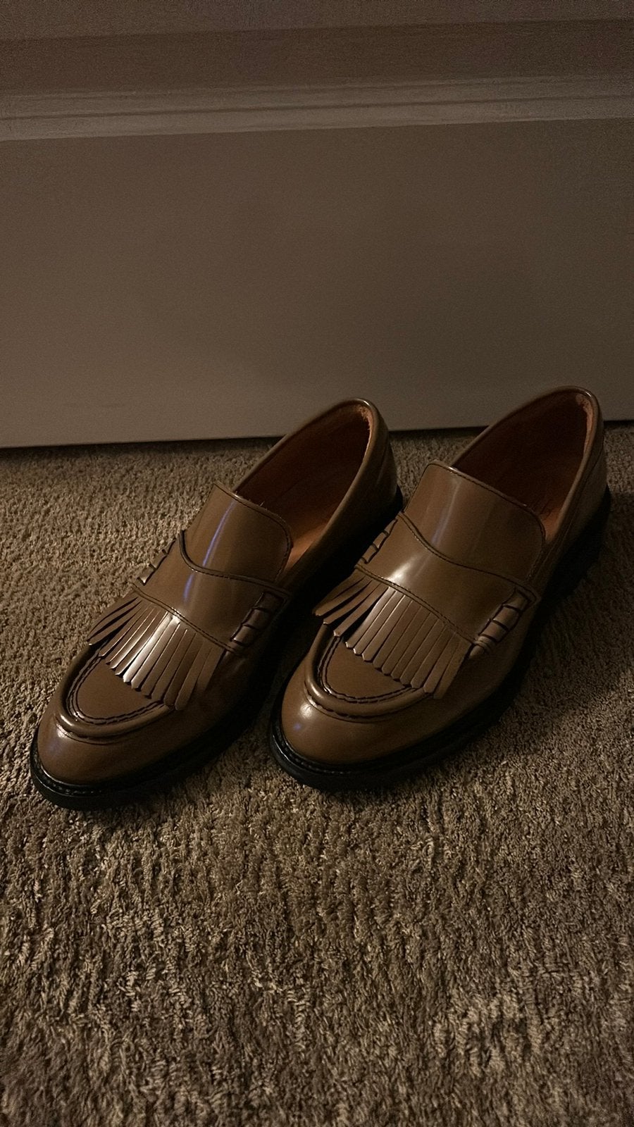 Mooie bruine instappers loafers BILLIE BI bruin lakleer 39, Kleding | Dames, Ophalen of Verzenden, Zo goed als nieuw, Bruin