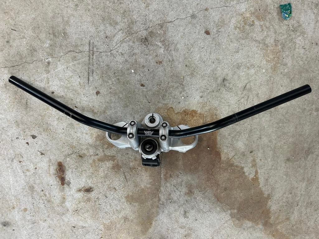 BMW F800r st past op f800s Stuur clipon kroonplaat, Ophalen of Verzenden, Zo goed als nieuw, Overige materialen, Overige merken