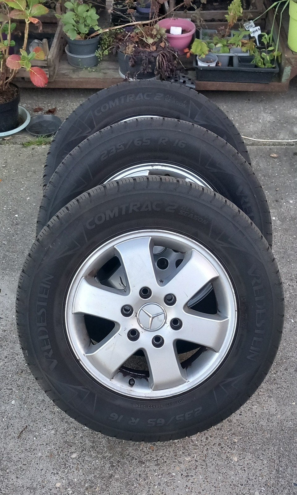 Mercedes Sprinter  All Season, Ophalen, 16 inch, Banden en Velgen, 235 mm