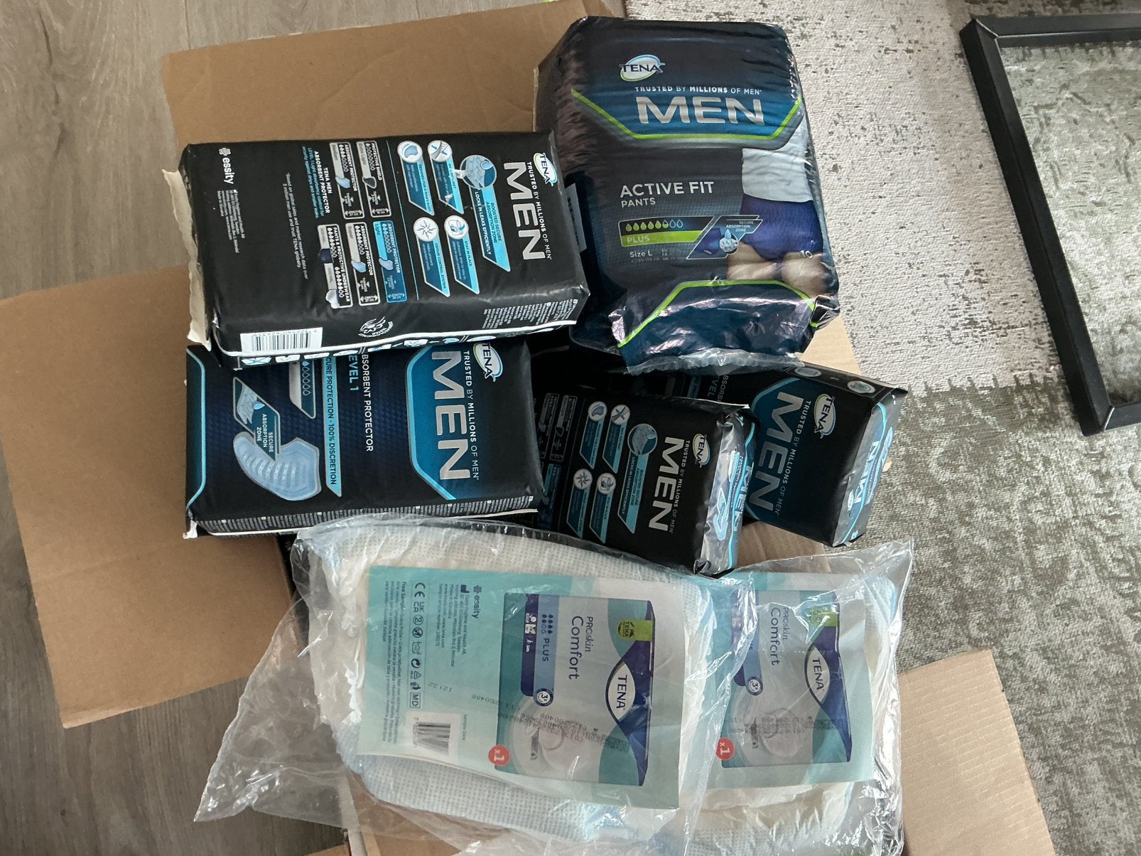 Tena men, Diversen, Ophalen, Nieuw