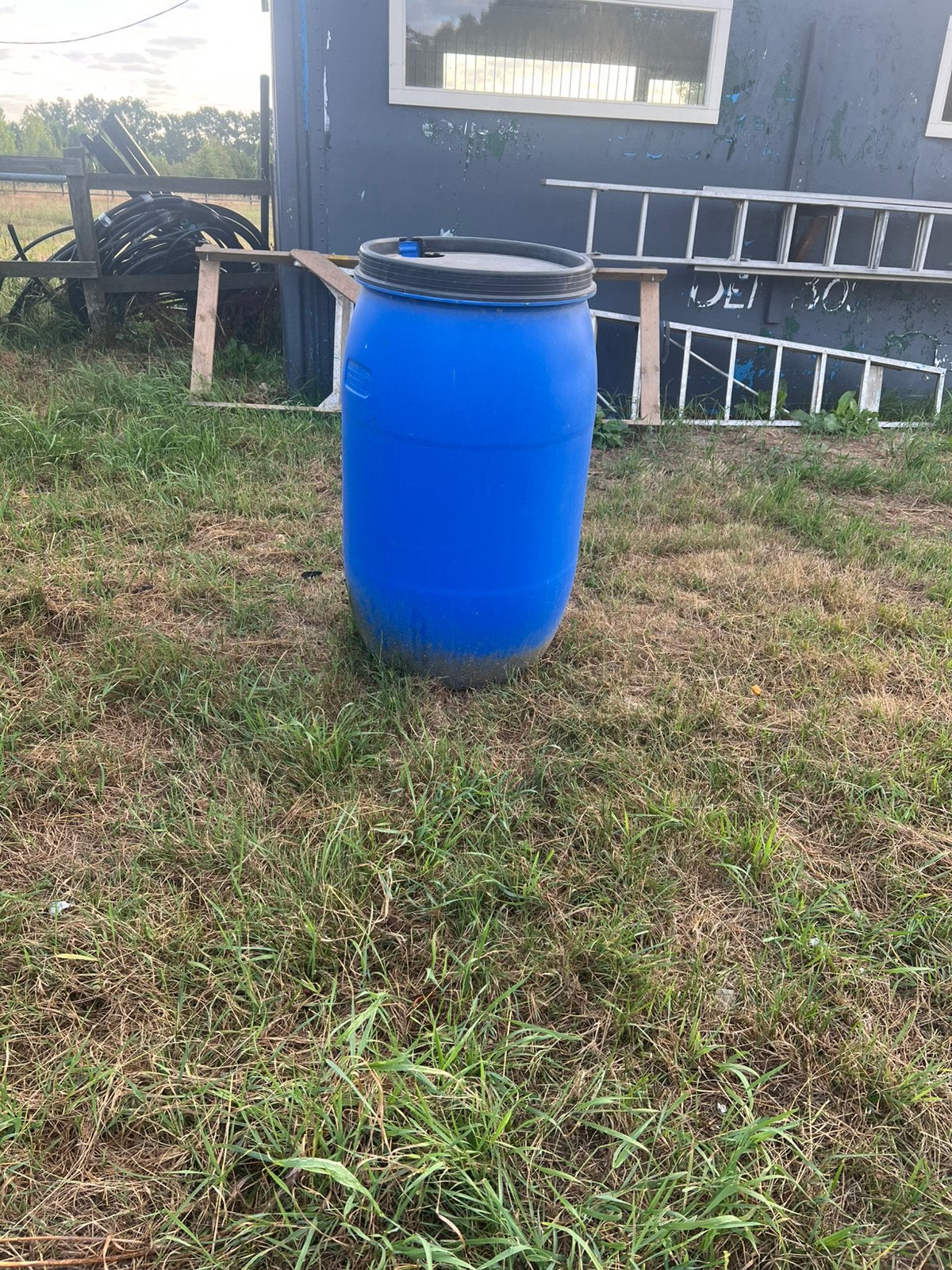 kunstof 200 l vat met deksel, 150 liter of meer, Ophalen of Verzenden, Zo goed als nieuw